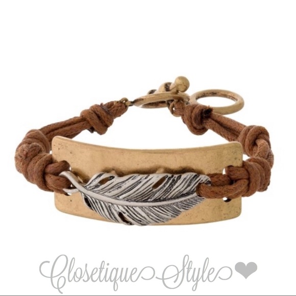 Jewelry - Feather Focal Bracelet